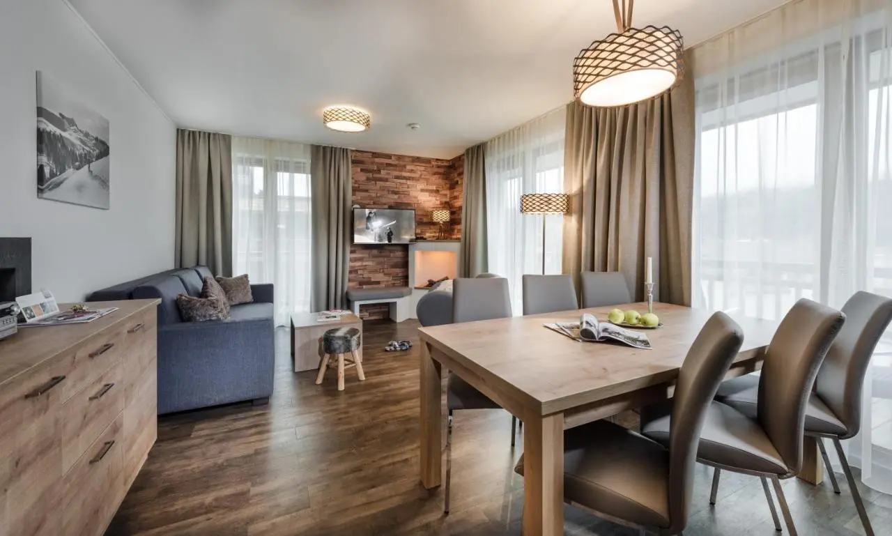 Alpenparks Central Zell am See, Zell am See: living room
