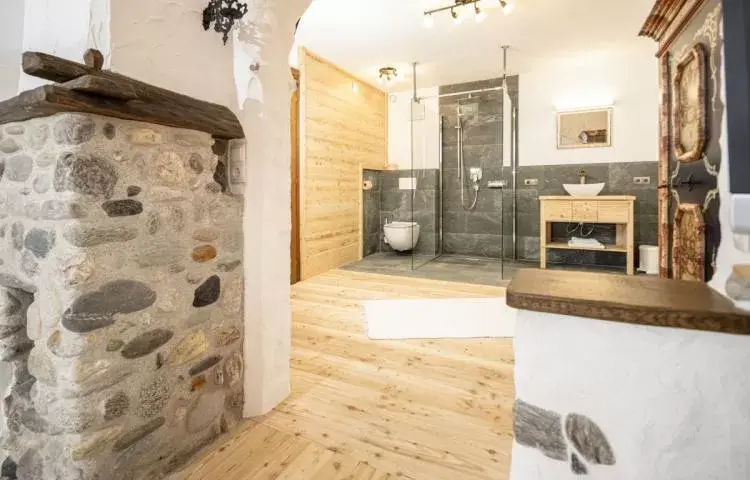 Chalet Katharina, Kaltenbach, near Fügen: bathroom
