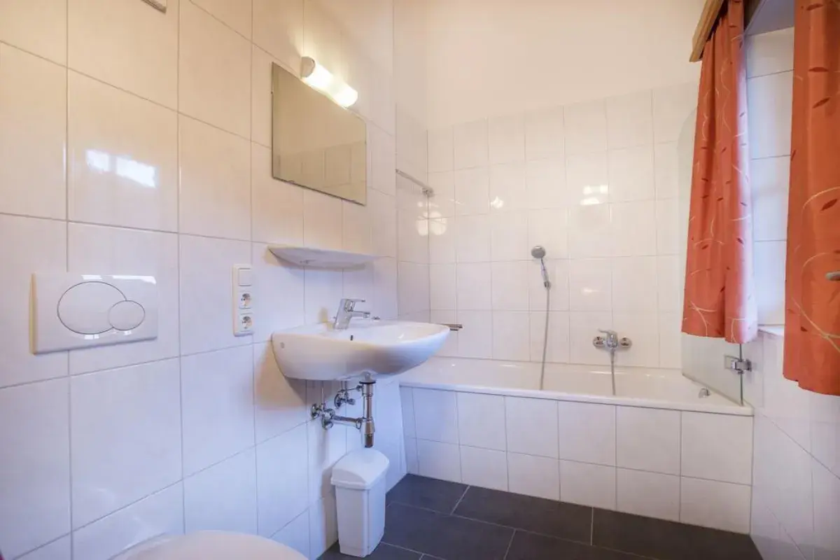 Chalet Schöneben Bauernhaus, Wald im Pinzgau: bathroom